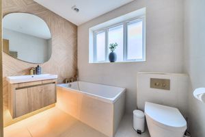 Family Bathroom- click for photo gallery
